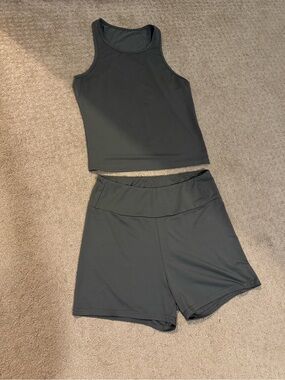 SHEIN Gray Athletic Tank Top and Shorts Set